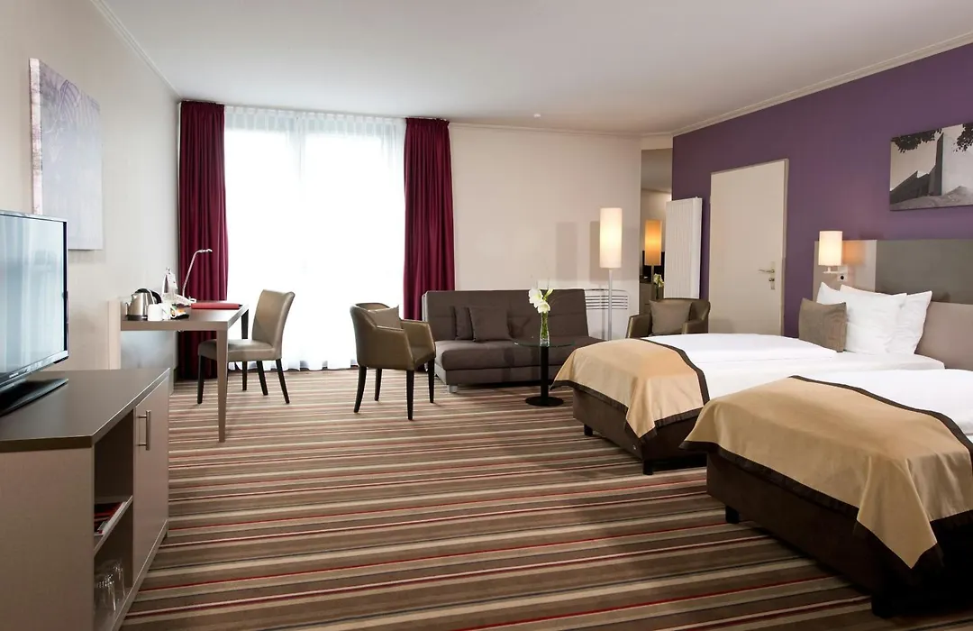 Leonardo Hotel Hannover Airport-1